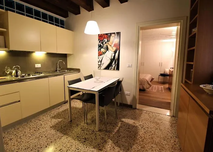 Appartement San Marco Charming With Canal View