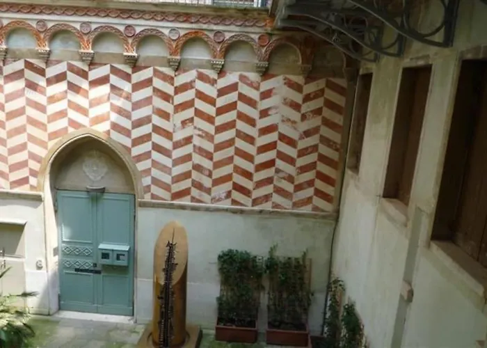 San Marco Charming With Canal View Апартаменты Венеция