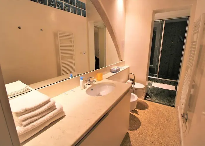 Апартаменты San Marco Charming With Canal View *